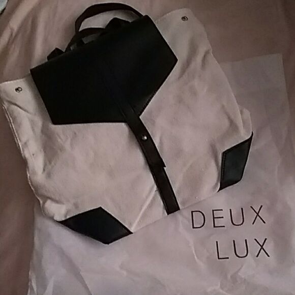 🎉HP🎉NEW DEUX LUX DEMI CANVAS BACKPACK - Picture 1 of 8